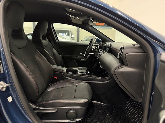 Mercedes-Benz A180 13 of 22