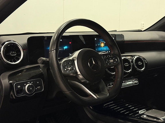 Mercedes-Benz A180 10 of 22
