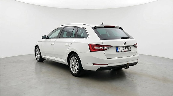 Skoda Superb 4 of 5