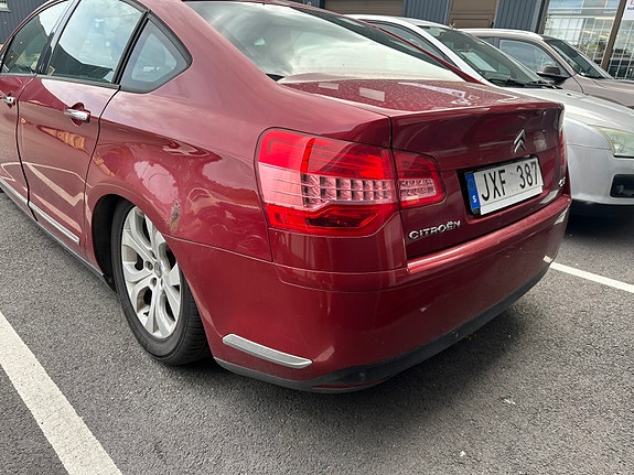 Citroen C5 4 of 5