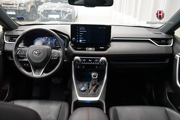 Toyota RAV4 Plug-in Hybrid 14 of 25