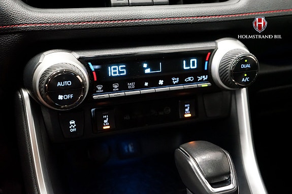 Toyota RAV4 Plug-in Hybrid 20 of 25