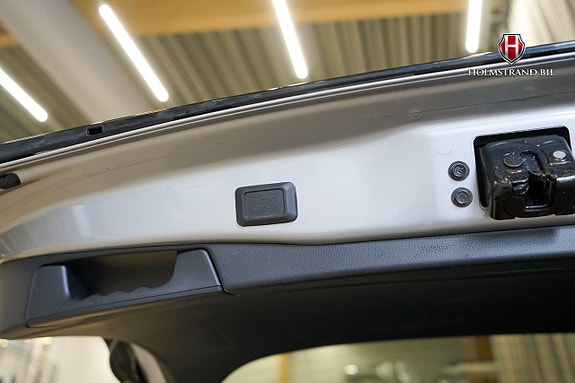 Toyota RAV4 Plug-in Hybrid 24 of 25
