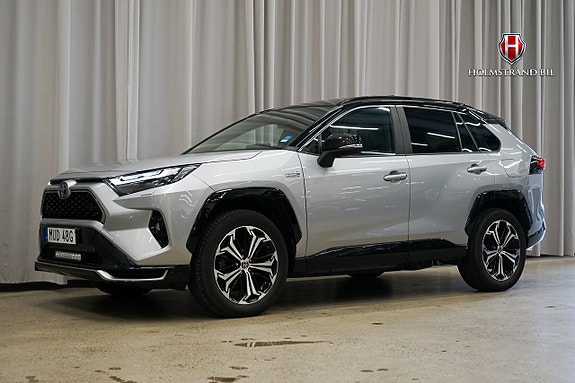 Toyota RAV4 Plug-in Hybrid 4 of 25