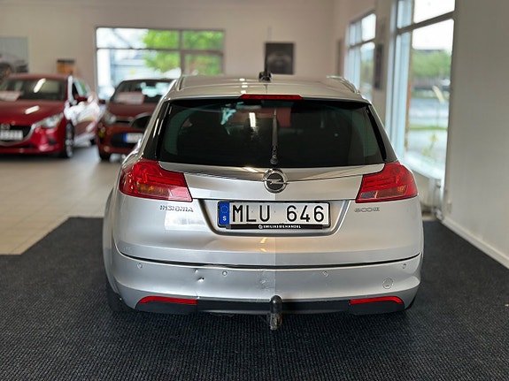Opel Insignia 3 of 5