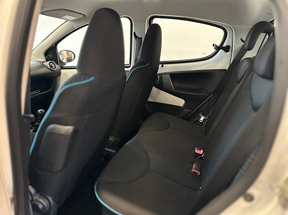 Peugeot 107 15 of 18