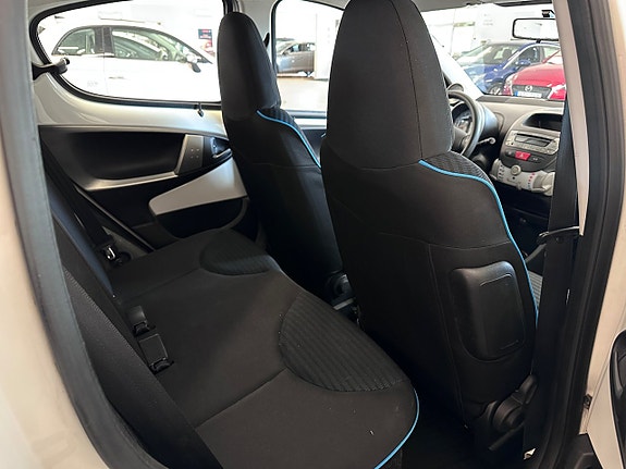 Peugeot 107 18 of 18