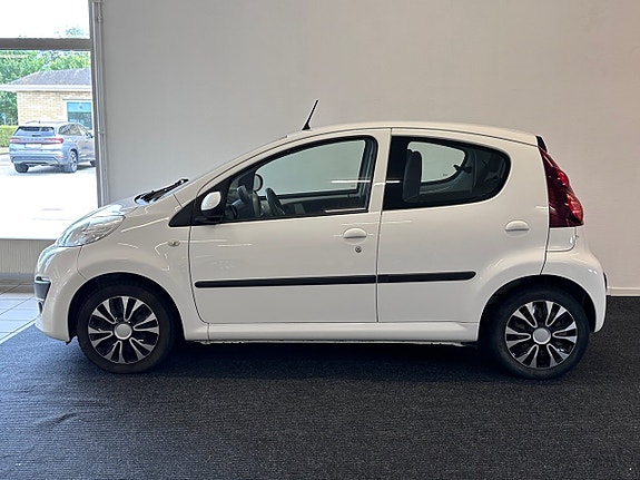 Peugeot 107 9 of 18
