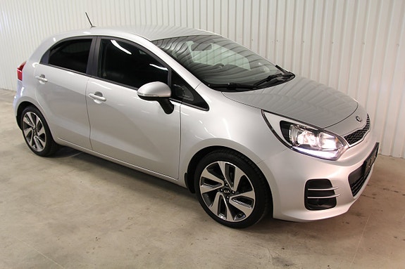 Kia Rio 8 of 19