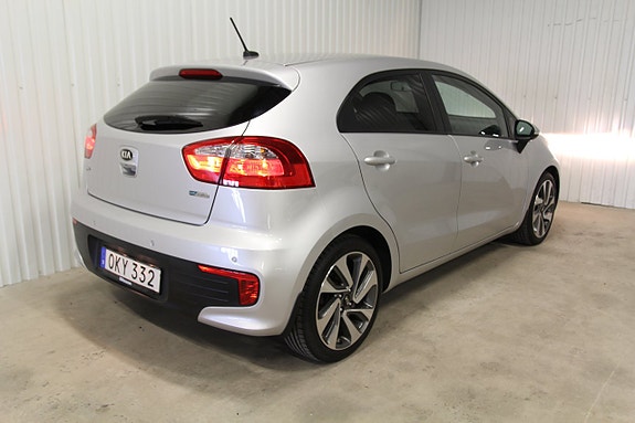 Kia Rio 5 of 5