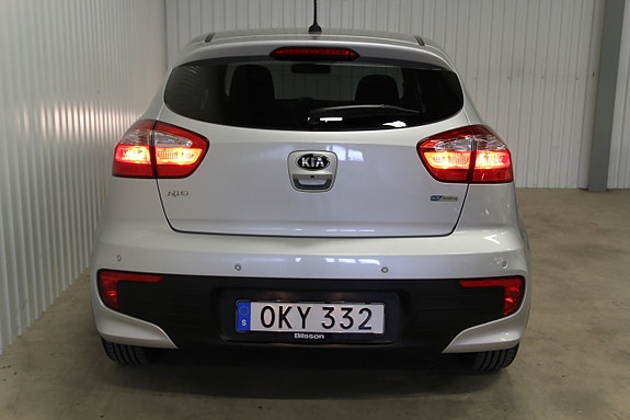 Kia Rio 6 of 19