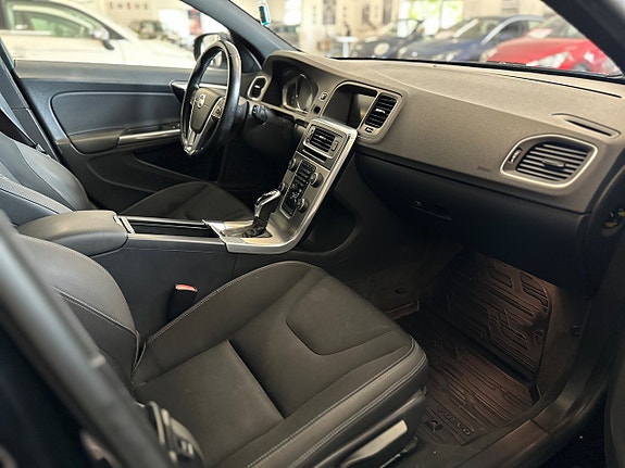 Volvo V60 19 of 21