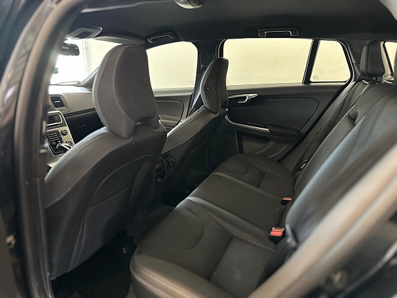 Volvo V60 16 of 21