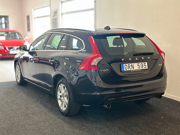 Volvo V60 7 of 21