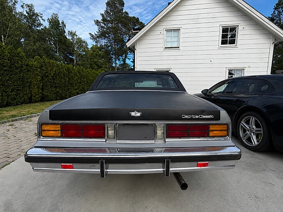 Chevrolet Caprice 5 of 7