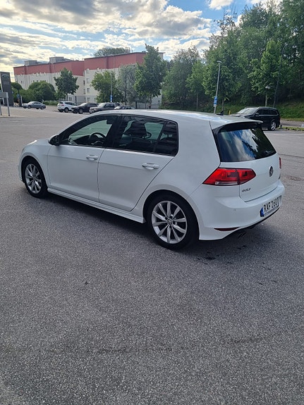 Volkswagen Golf VII 3 of 5