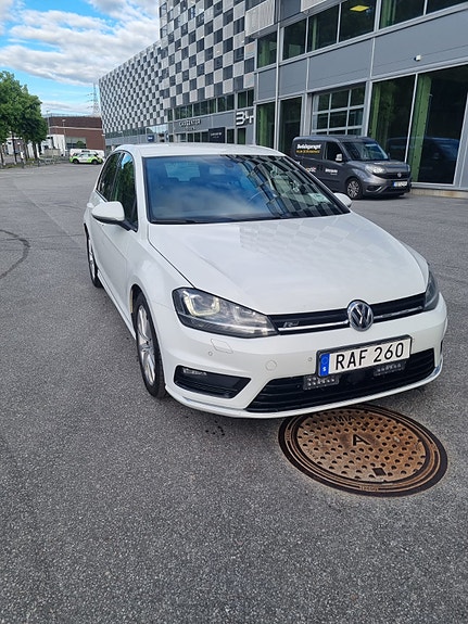 Volkswagen Golf VII 5 of 5
