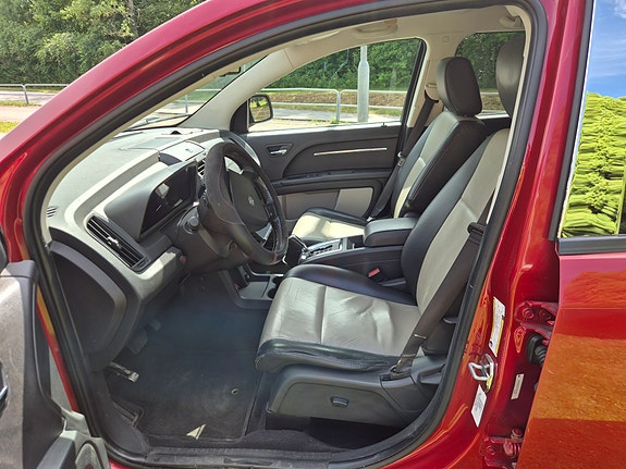 Dodge Journey 6 of 30