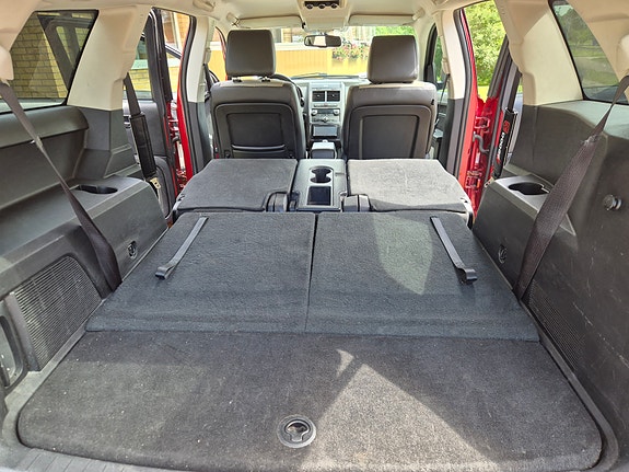 Dodge Journey 9 of 30