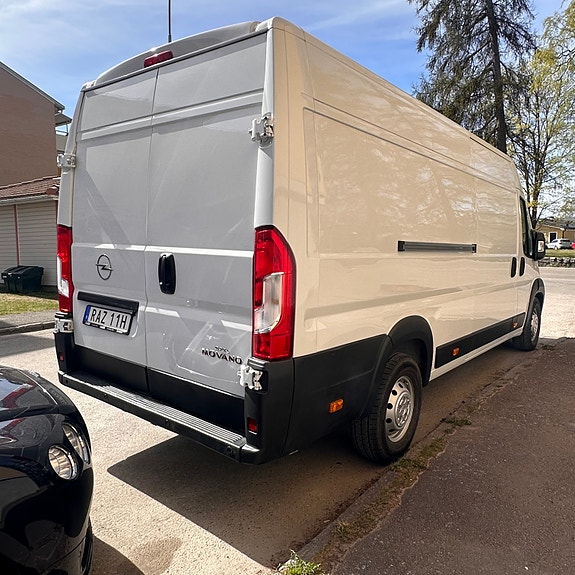 Opel Movano 2 of 5