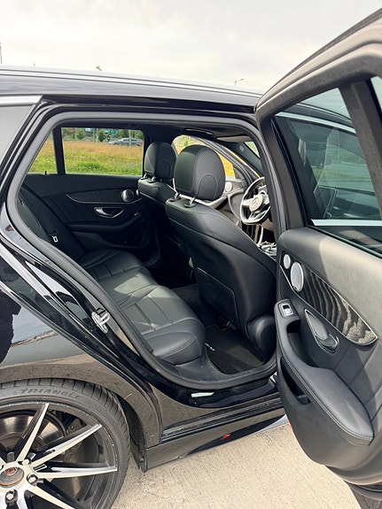 Mercedes-Benz C220 8 of 9