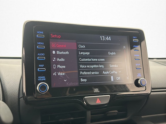 Toyota Yaris 16 of 28