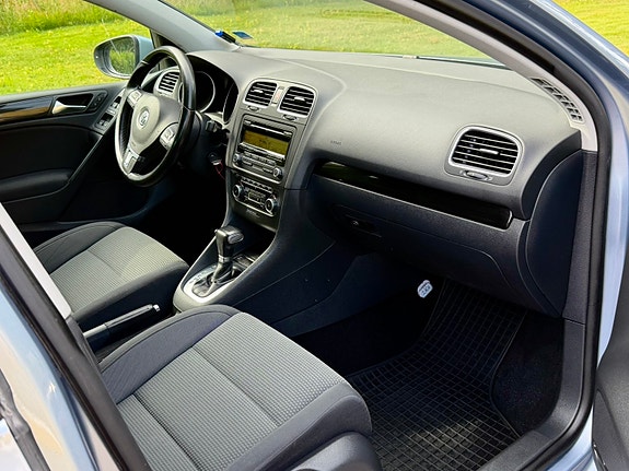 Volkswagen Golf VI 7 of 9