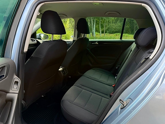 Volkswagen Golf VI 8 of 9