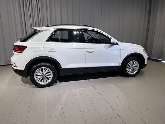 Volkswagen T-Roc 4 of 5