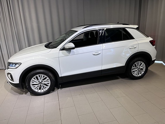 Volkswagen T-Roc 3 of 5