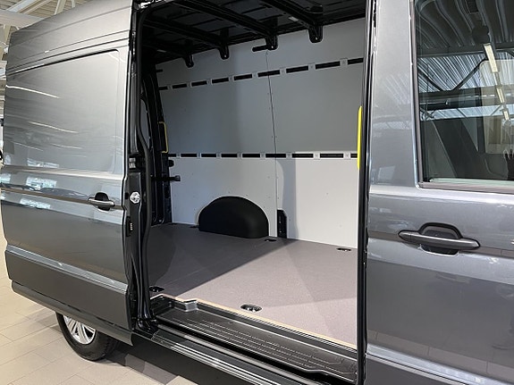 Volkswagen Crafter 7 of 14