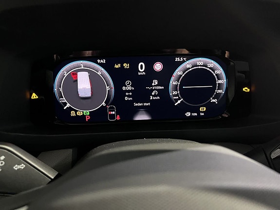 Volkswagen Crafter 11 of 14