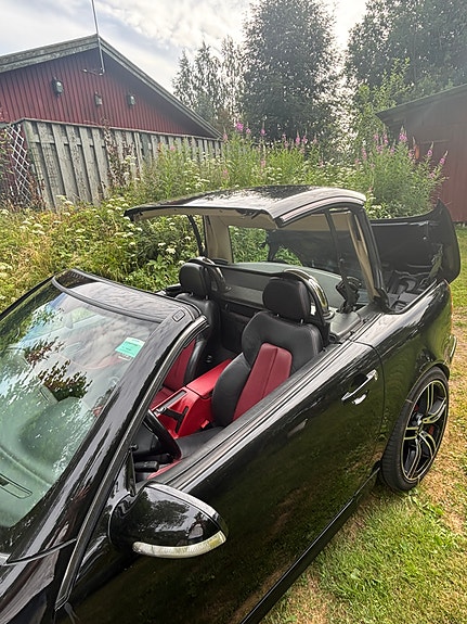 Mercedes-Benz SLK200 4 of 5