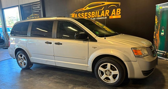 Dodge Grand Caravan 14 of 25