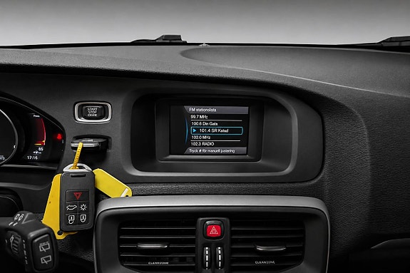 Volvo V40 15 of 17