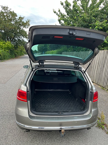 Volkswagen Passat 4 of 5
