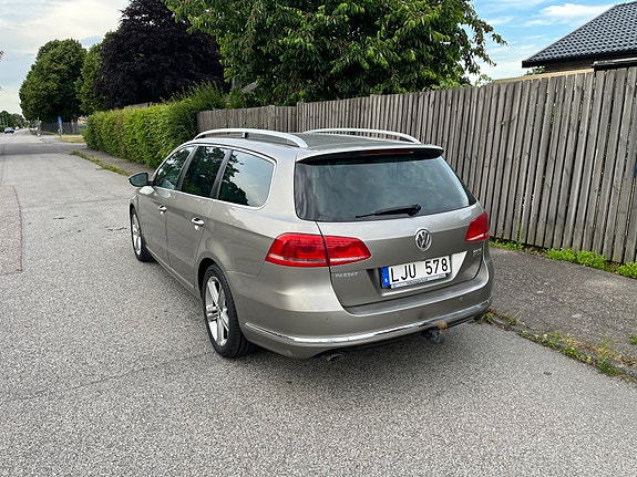 Volkswagen Passat 3 of 5