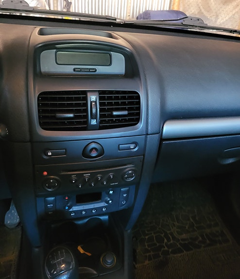 Renault Clio 3 of 5