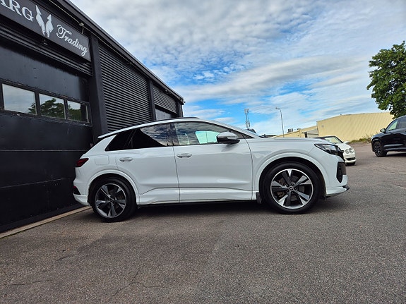 Audi Q4 e-tron 2 of 5
