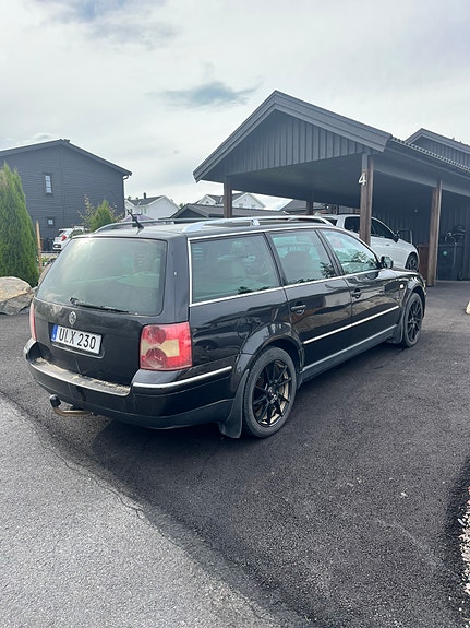 Volkswagen Passat 3 of 5