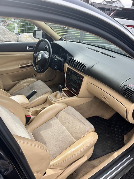 Volkswagen Passat 5 of 5
