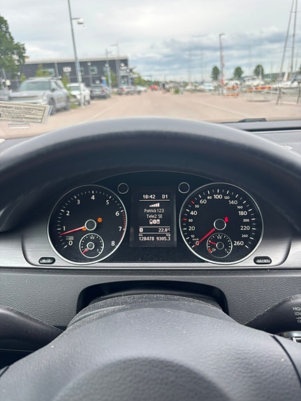Volkswagen Passat 5 of 7