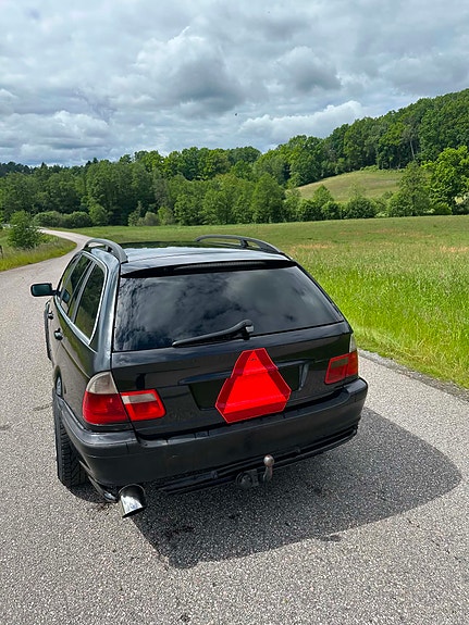 BMW 330d 8 of 9
