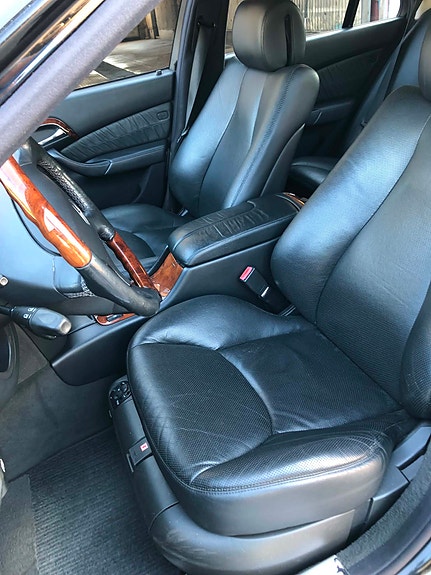 Mercedes-Benz S320 9 of 10