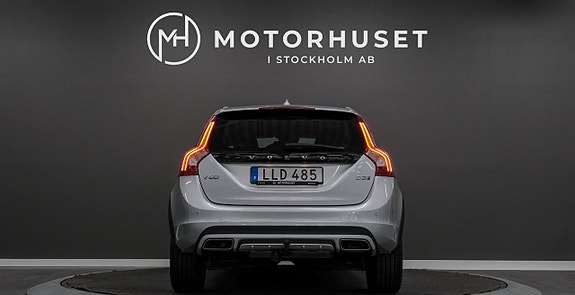 Volvo V60 Cross Country 5 of 5