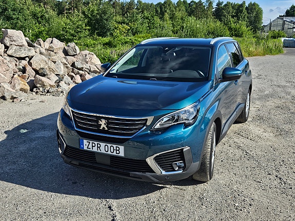 Peugeot 5008 5 of 5