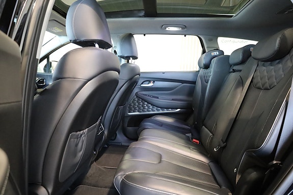 Hyundai Santa Fe 16 of 30