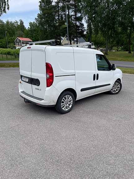 Fiat Doblo 2 of 5
