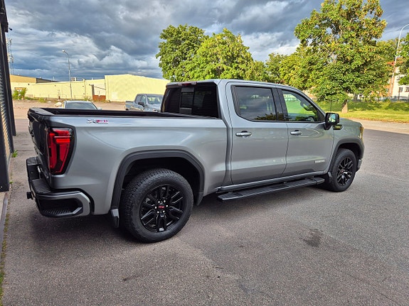 GMC Sierra 1500 3 of 5