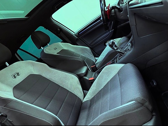 Volkswagen Golf VII 3 of 5